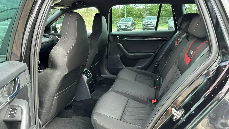 SKODA Octavia -