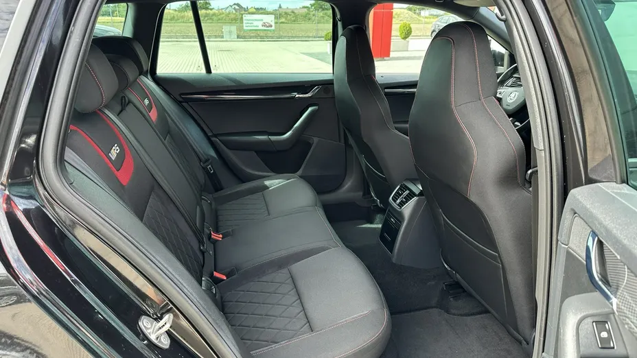 SKODA Octavia -
