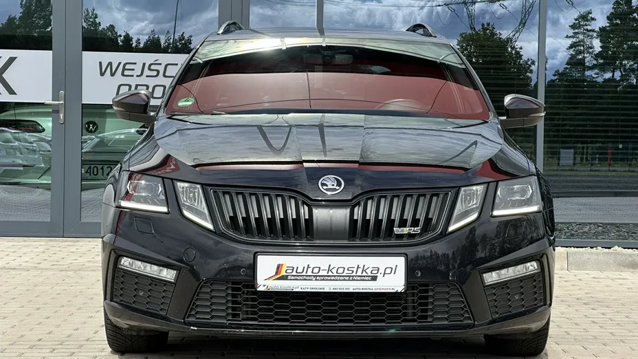 SKODA Octavia -