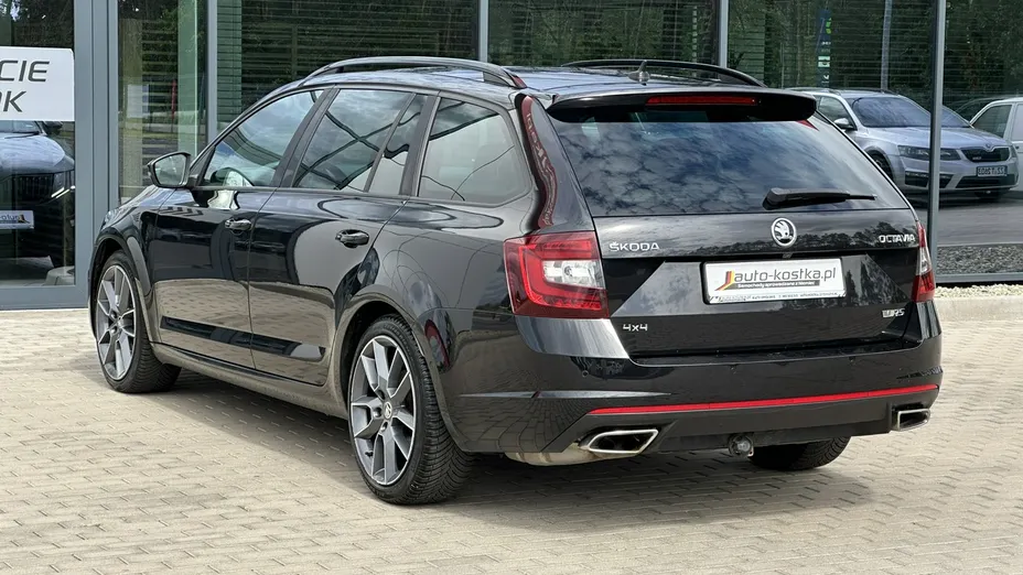 SKODA Octavia -