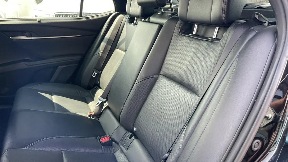 TOYOTA Camry -