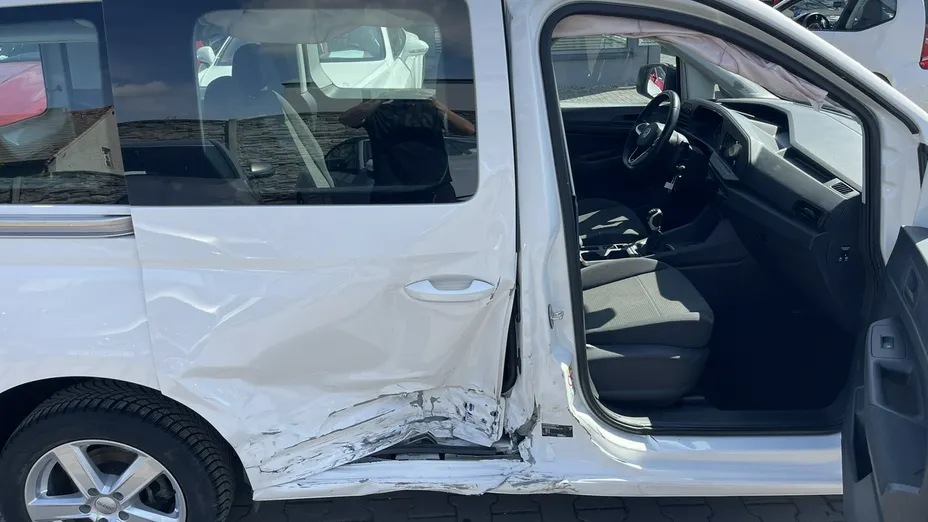 VOLKSWAGEN Caddy -