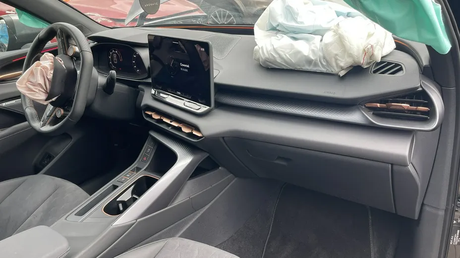 CUPRA Terramar -