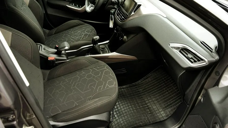 PEUGEOT 2008 -