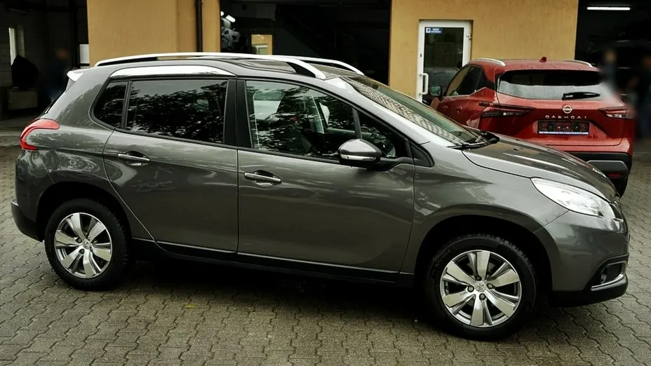 PEUGEOT 2008 -
