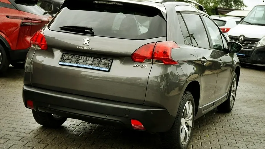 PEUGEOT 2008 -