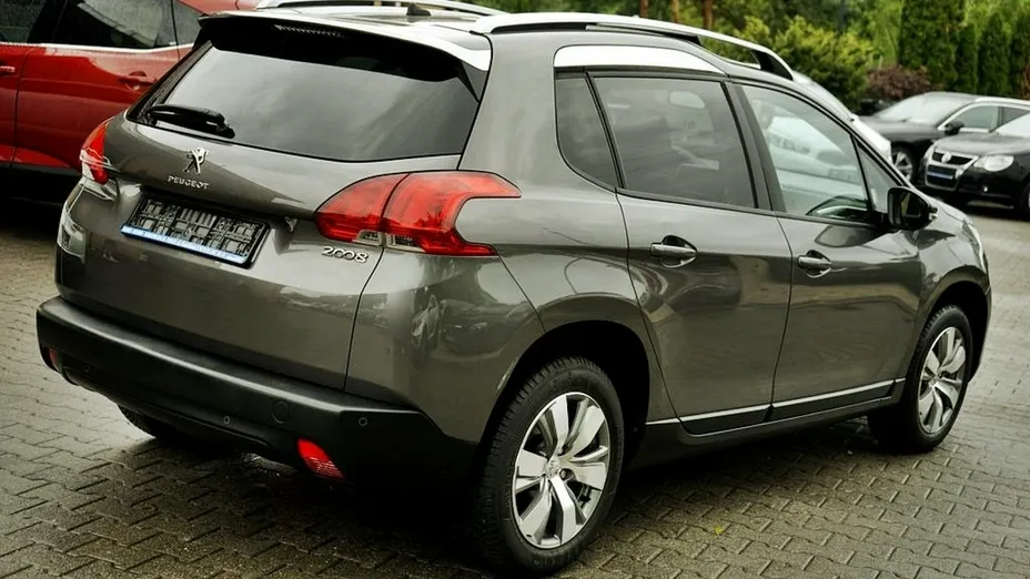 PEUGEOT 2008 -