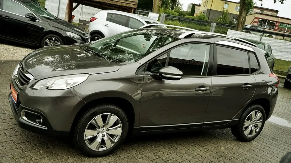 PEUGEOT 2008 -