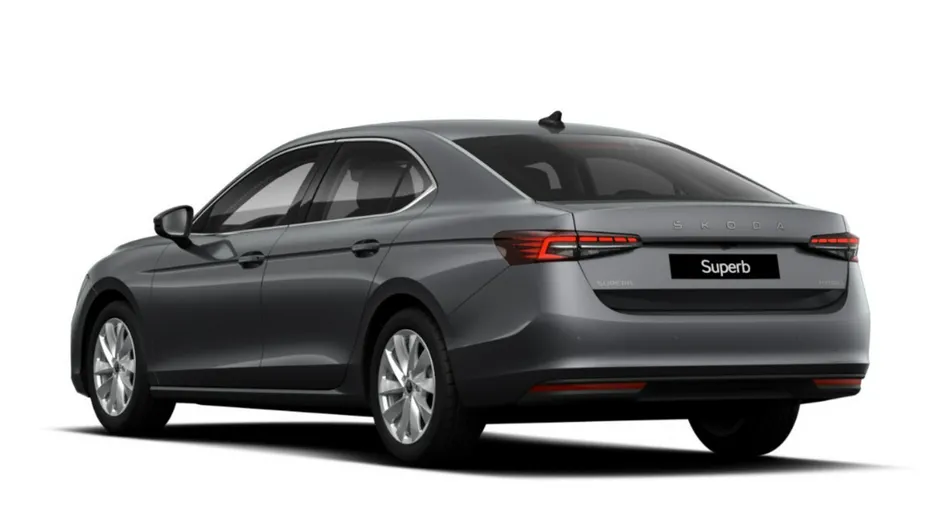 SKODA Superb -