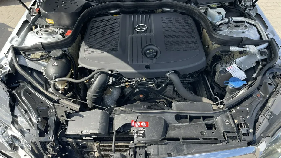 MERCEDES-BENZ E Klasa -