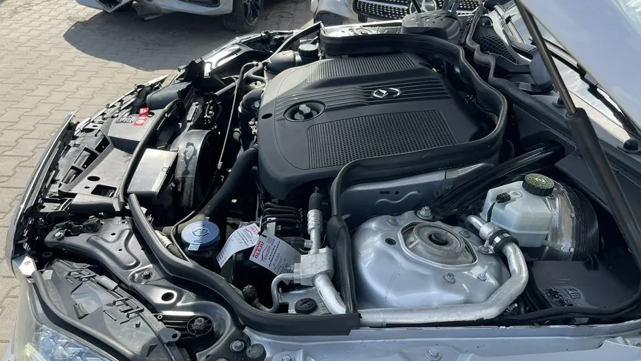 MERCEDES-BENZ E Klasa -