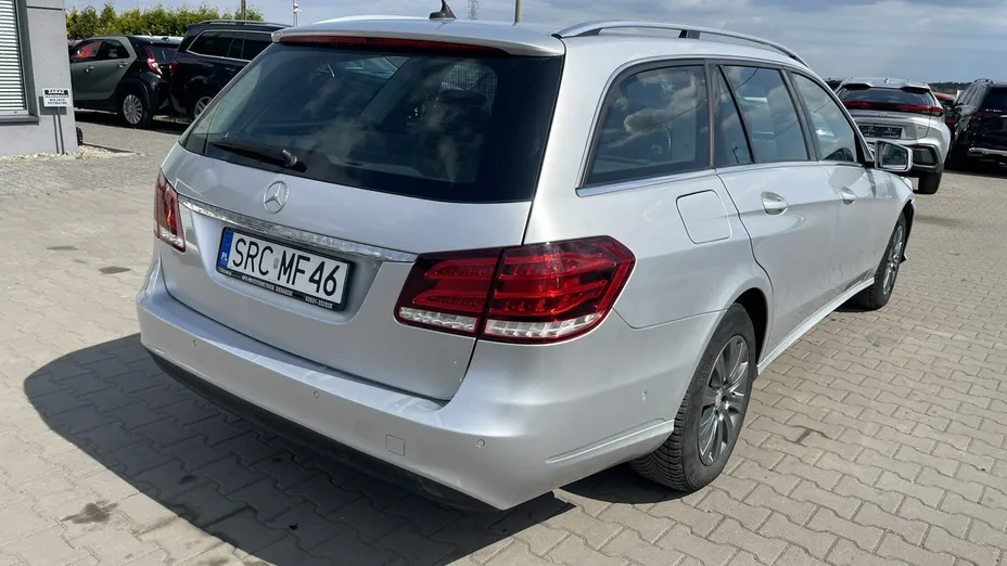 MERCEDES-BENZ E Klasa -