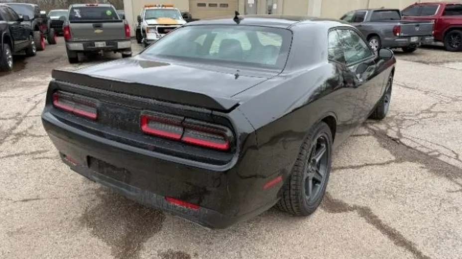 DODGE Challenger -