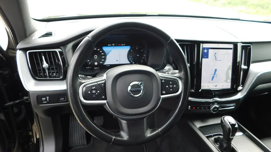 VOLVO XC60 -