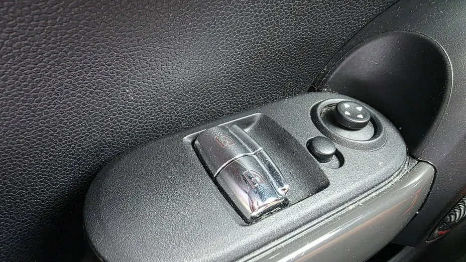 MINI One -