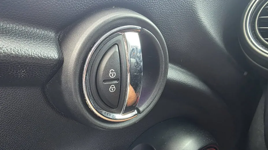 MINI One -