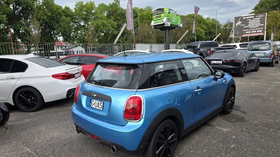 MINI One -
