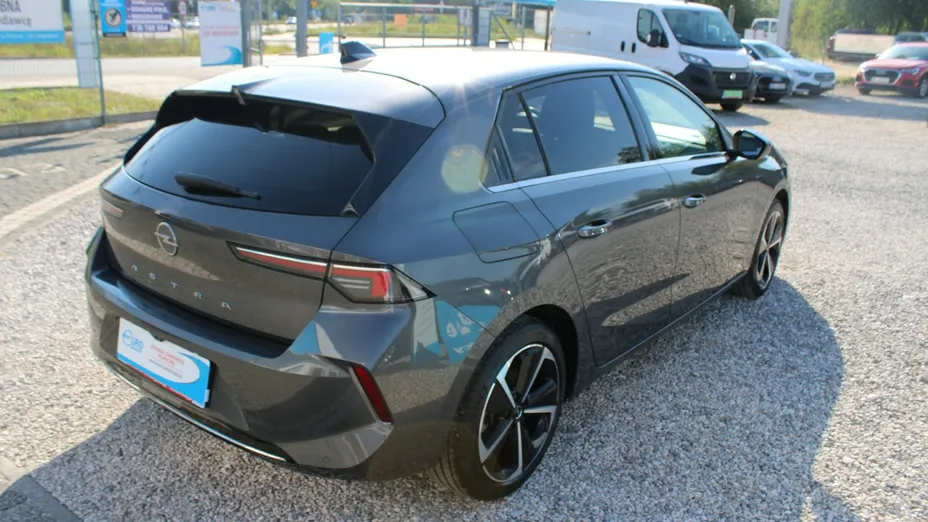 OPEL Astra -