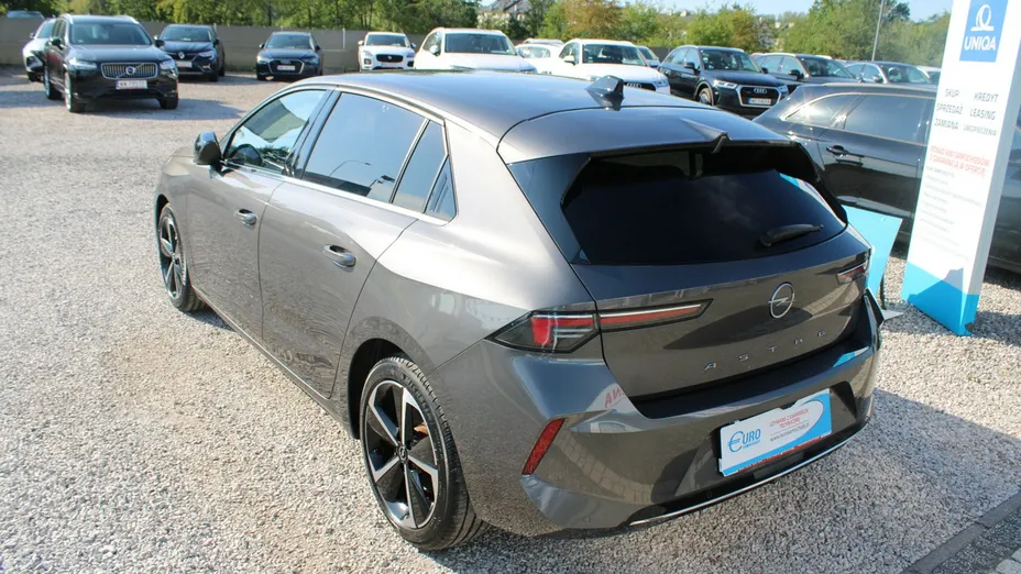 OPEL Astra -