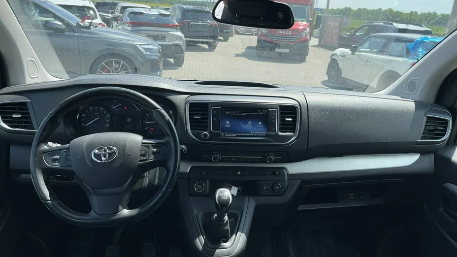 TOYOTA Proace Verso -