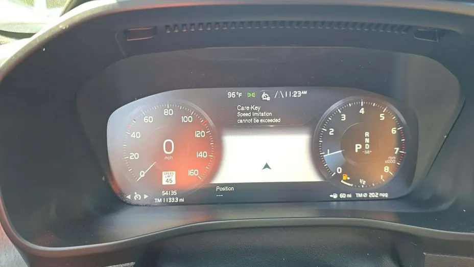 VOLVO XC40 -