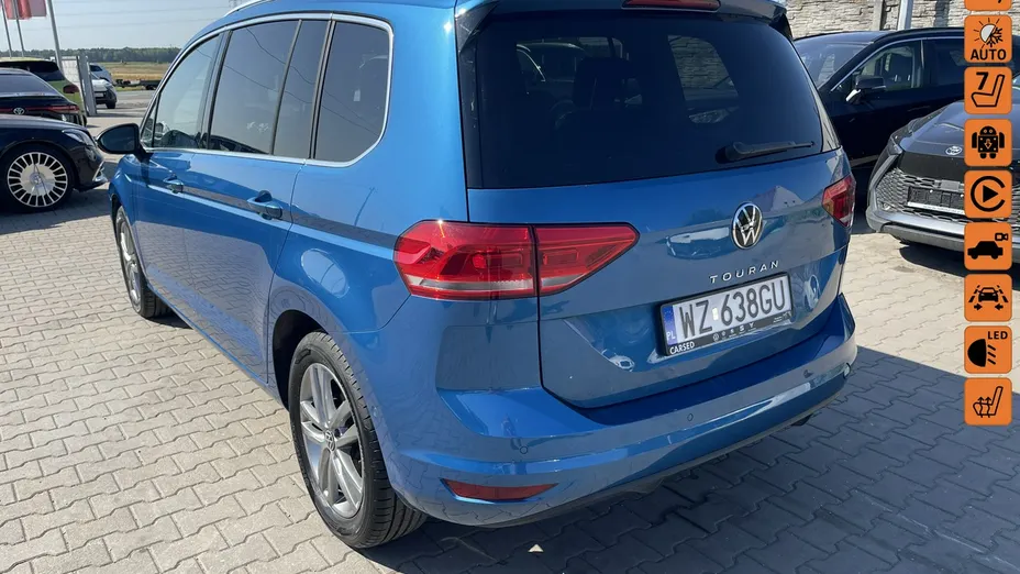 VOLKSWAGEN Touran -