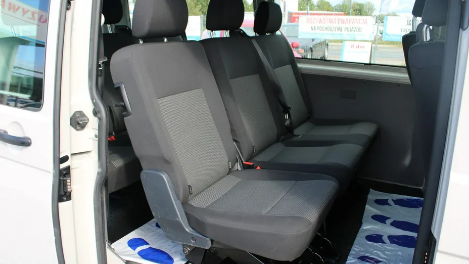 VOLKSWAGEN Transporter -