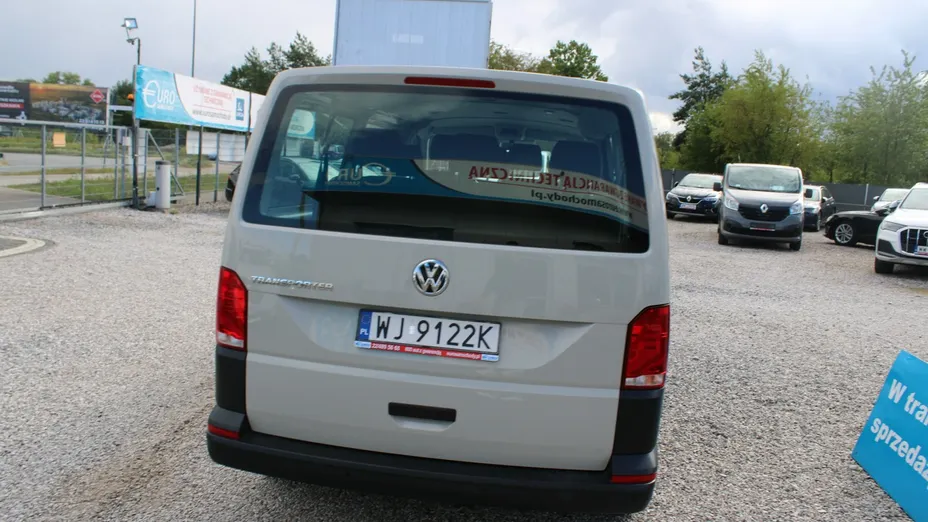 VOLKSWAGEN Transporter -