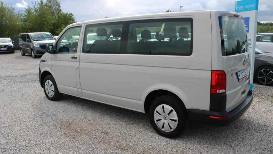 VOLKSWAGEN Transporter -