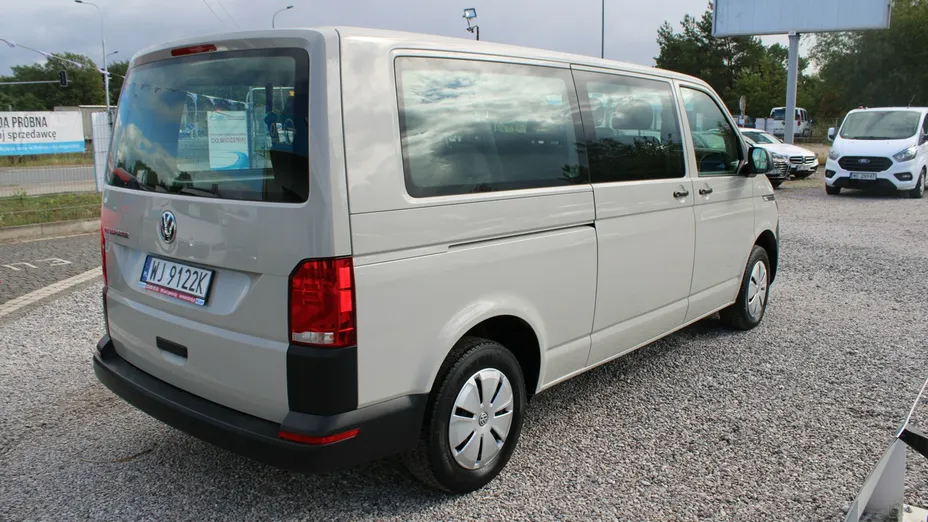VOLKSWAGEN Transporter -