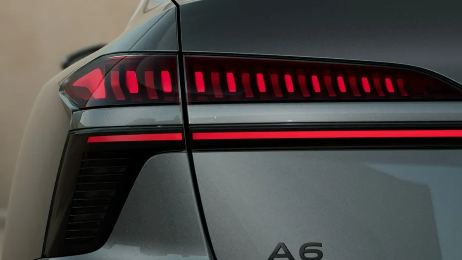 AUDI A6 -