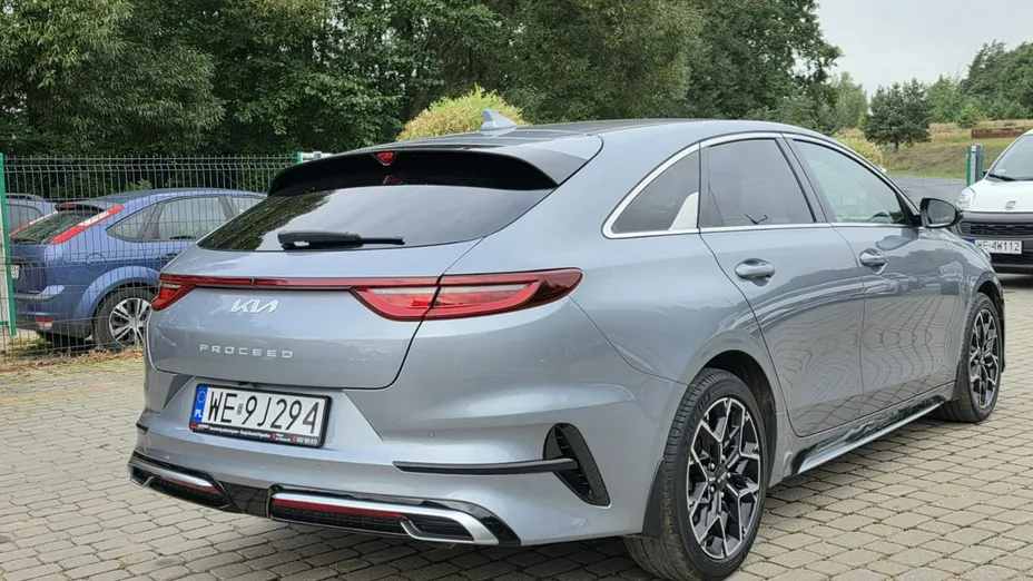 KIA ProCeed -