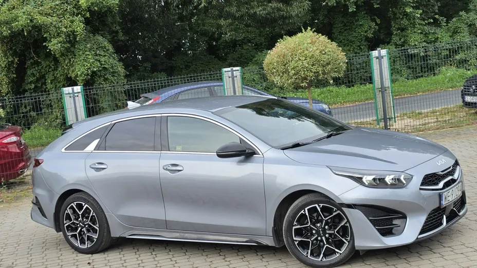 KIA ProCeed -