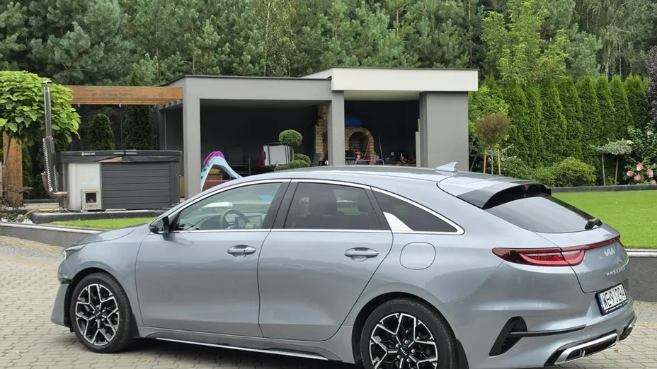 KIA ProCeed -