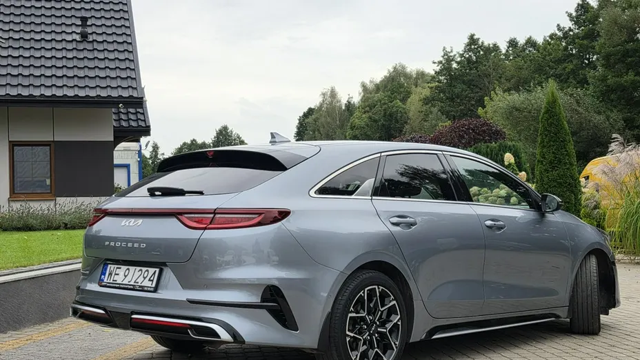 KIA ProCeed -