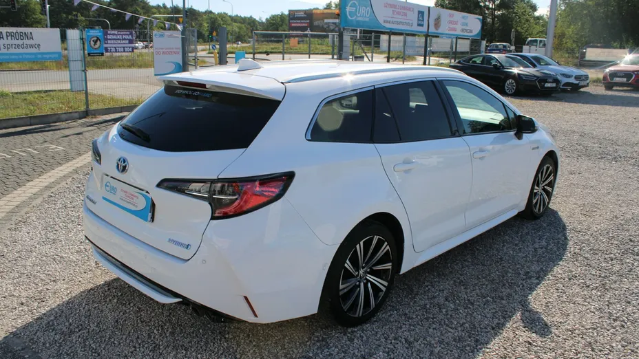 TOYOTA Corolla -