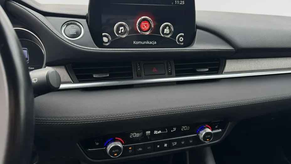 MAZDA 6 -