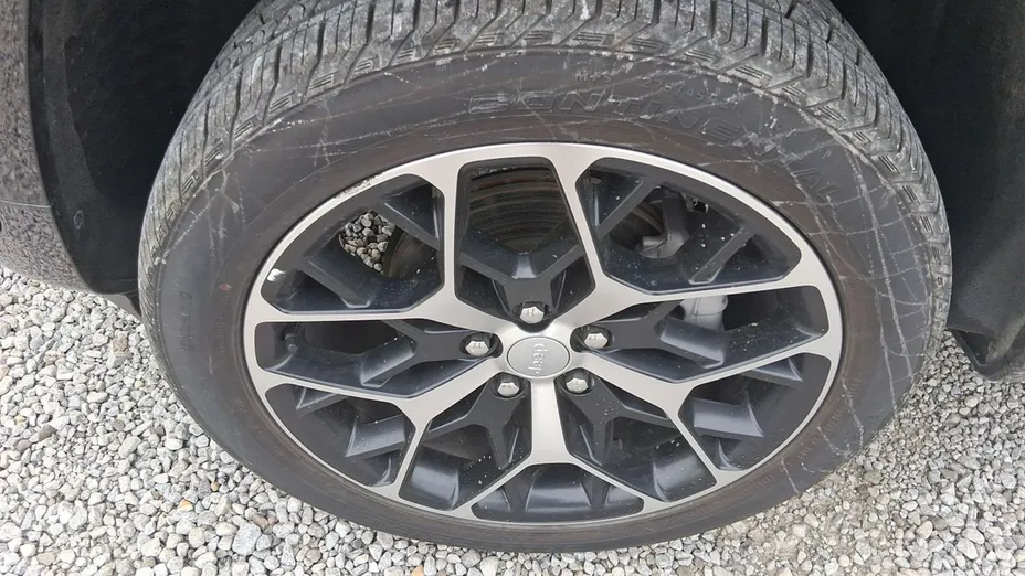 JEEP Grand Cherokee -