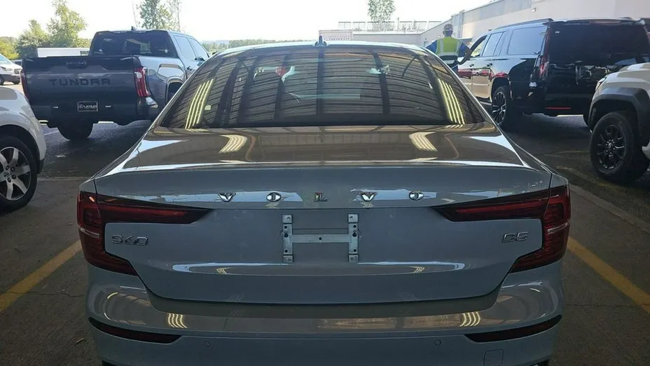 VOLVO S60 -