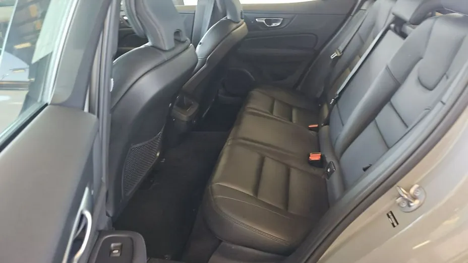 VOLVO S60 -