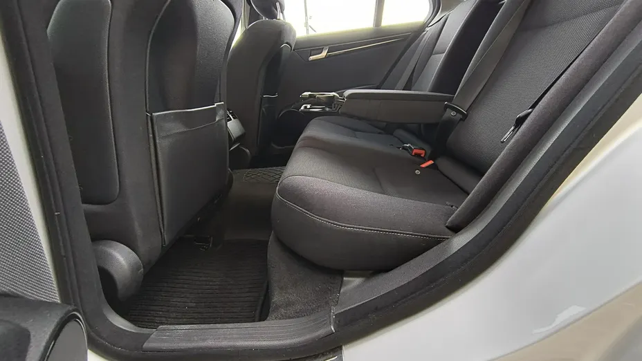 MERCEDES-BENZ C Klasa -