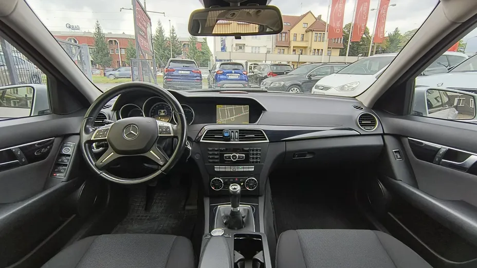 MERCEDES-BENZ C Klasa -