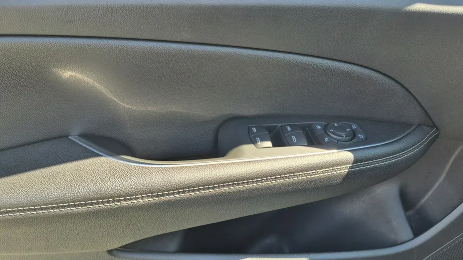 OPEL Insignia -