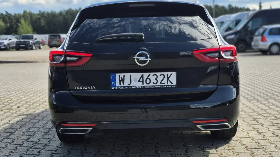 OPEL Insignia -