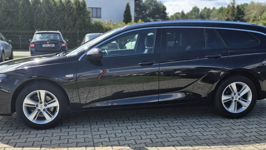 OPEL Insignia -