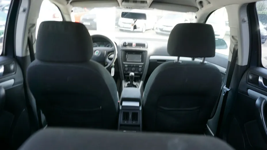 SKODA Octavia -
