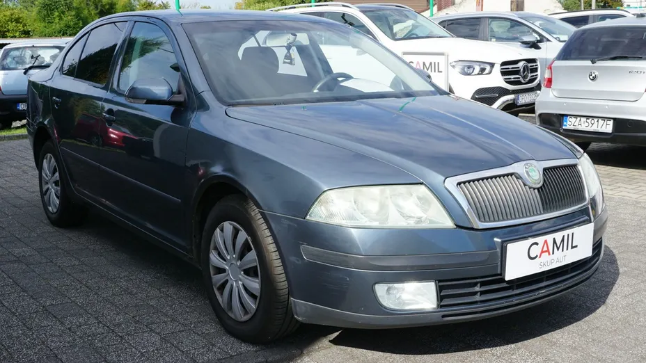 SKODA Octavia -