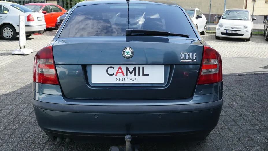 SKODA Octavia -