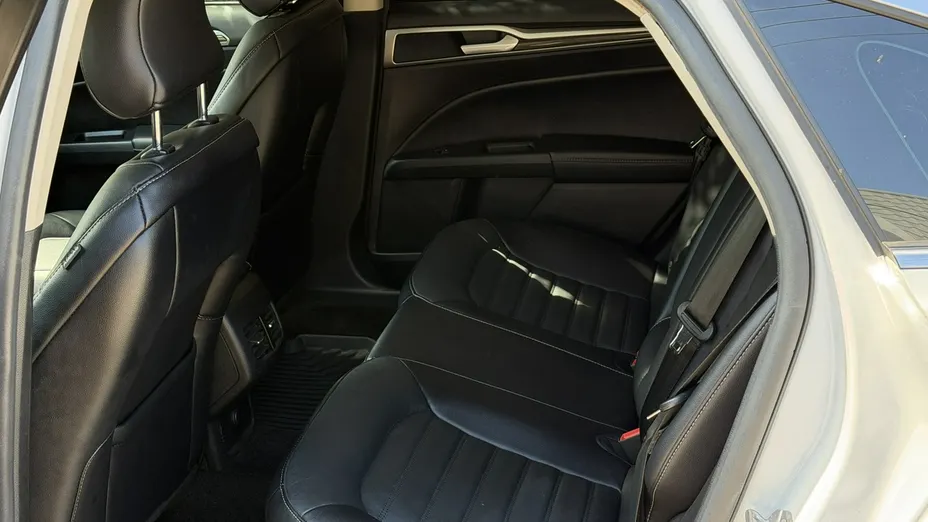 FORD Fusion -