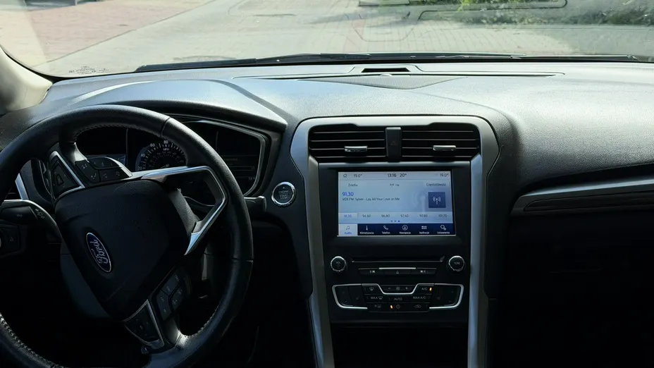 FORD Fusion -